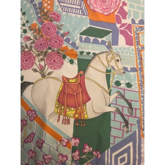 Salvatore Ferragamo silk scarf 34.5” x 34.5” INDIA - Picture 3 of 5